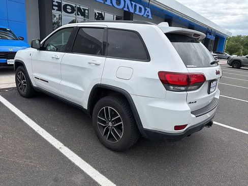 Used 2018 Jeep Grand Cherokee Trailhawk AWD/4WD image 8