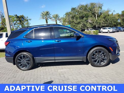 Certified 2022 Chevrolet Equinox RS w/ Infotainment Package image 3