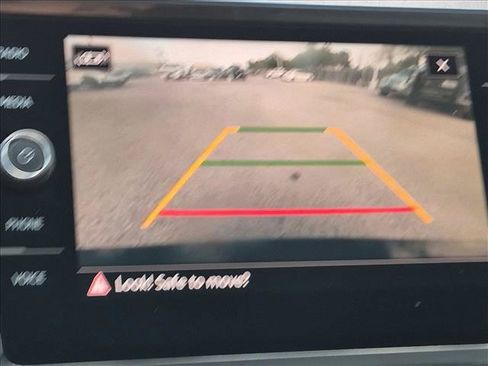 Used 2021 Volkswagen Tiguan SEL FWD image 10