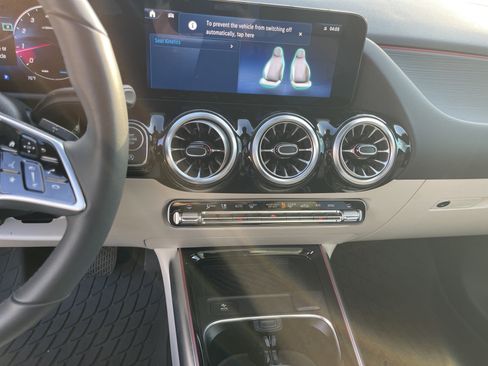 Certified 2025 Mercedes-Benz GLA 250 image 31