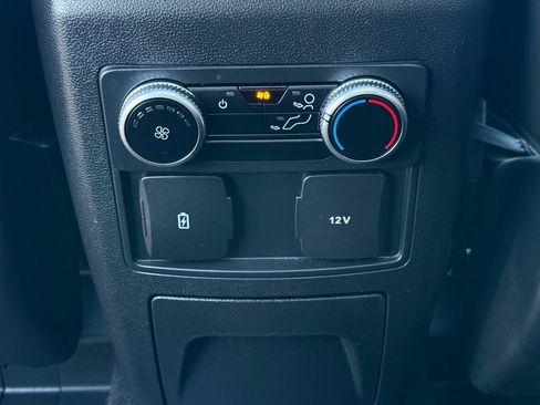 Used 2024 Ford Explorer XLT w/ Equipment Group 202A image 13