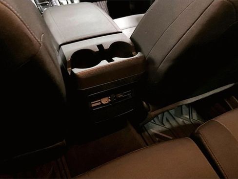 Used 2023 Chevrolet Colorado Trail Boss w/ Technology Package image 11