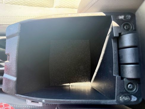 Used 2016 Toyota Corolla LE FWD image 42