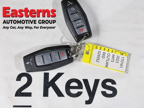 Used 2023 Mitsubishi Outlander SEL AWD/4WD image 47