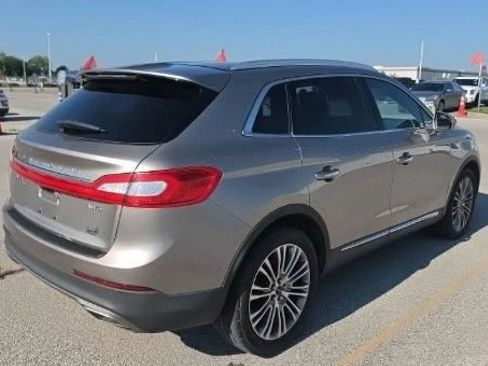 Used 2018 Lincoln MKX Reserve w/ Lincoln MKX Climate Package AWD/4WD image 2
