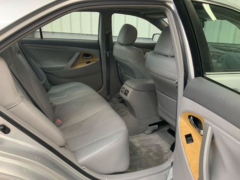 Used 2007 Toyota Camry XLE FWD image 33