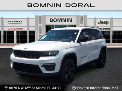 Used 2025 Jeep Grand Cherokee Limited w/ Black Appearance Package