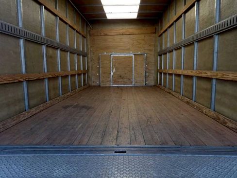 Used 2024 Ford E-450 and Econoline 450 Super Duty w/ Power Windows & Locks Group image 10