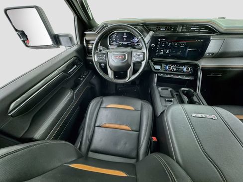 Used 2024 GMC Sierra 2500 AT4 w/ AT4 Premium Plus Package AWD/4WD image 15