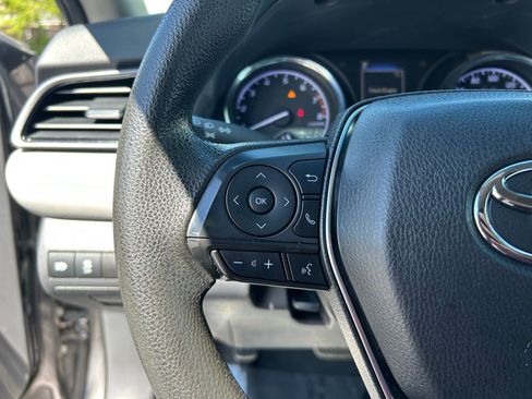 Used 2019 Toyota Camry LE w/ Carpet Mat Package FWD image 15