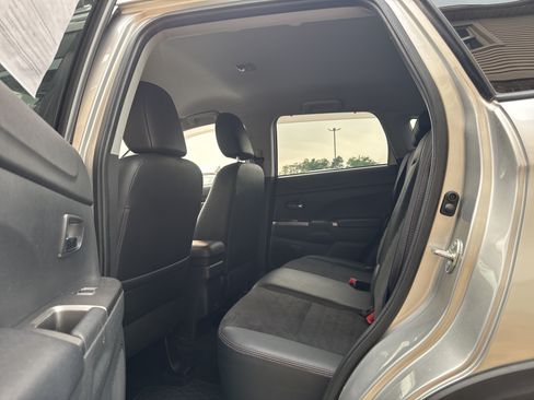 Used 2022 Mitsubishi Outlander Sport SE FWD image 10