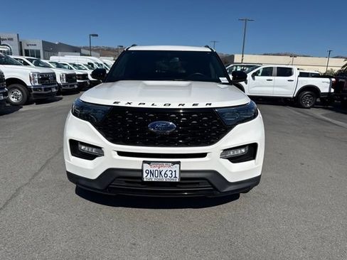 Certified 2024 Ford Explorer ST-Line w/ Class IV Trailer Tow Package AWD/4WD image 3