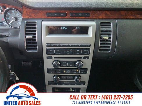Used 2012 Ford Flex Limited w/ Equipment Group Order Code FWD image 16