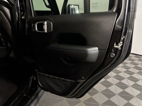 Certified 2022 Jeep Wrangler Unlimited Rubicon 4xe image 30