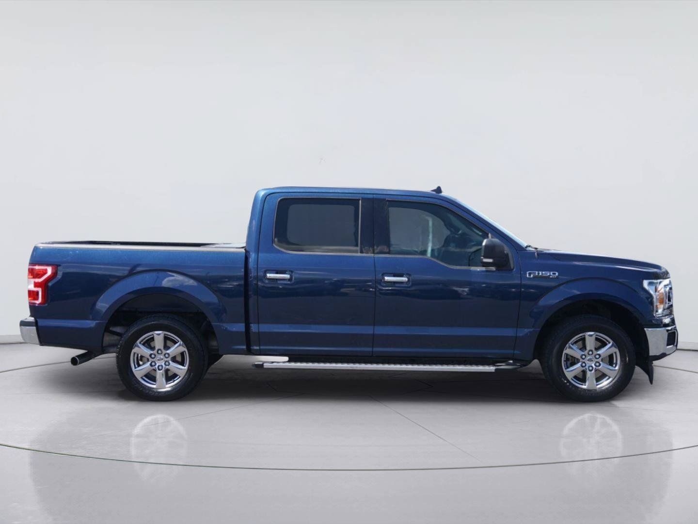 Certified 2018 Ford F150 XLT w/ Equipment Group 302A Luxury RWD image 5