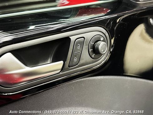 Used 2018 Volkswagen Beetle 2.0T Coast w/ Coast Lighting Package image 25