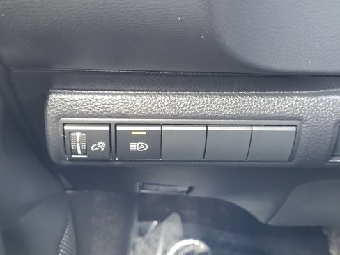 Used 2022 Toyota Corolla LE image 33