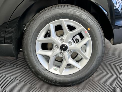 New 2025 Kia Soul S image 34