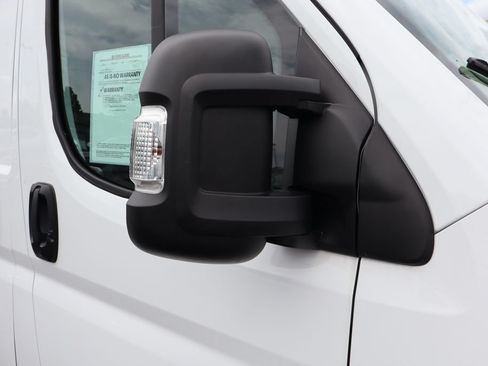 Used 2025 RAM ProMaster 2500 w/ U-Haul Equipment Group FWD image 19