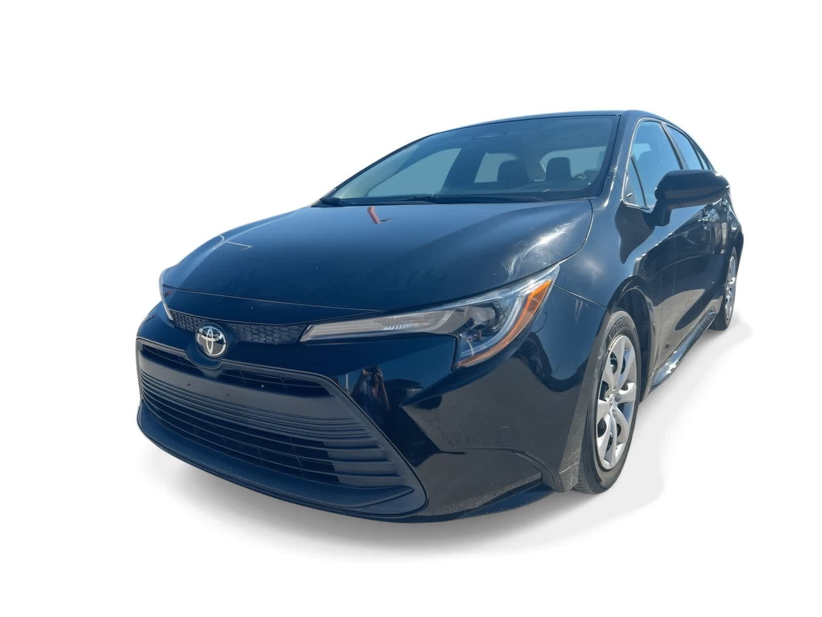 Used 2023 Toyota Corolla LE FWD image 1