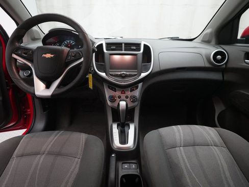 Used 2017 Chevrolet Sonic LT image 5