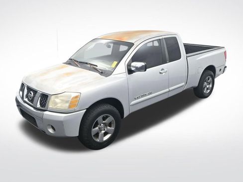 Used 2005 Nissan Titan SE RWD image 19