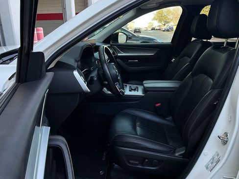 Used 2025 MAZDA CX-70 3.3 Turbo w/ Preferred Package image 9