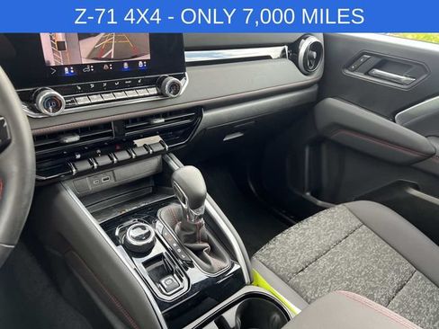 Used 2026 Chevrolet Colorado Z71 w/ Technology Package AWD/4WD image 28