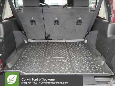 Used 2021 Jeep Wrangler Unlimited Rubicon AWD/4WD image 19