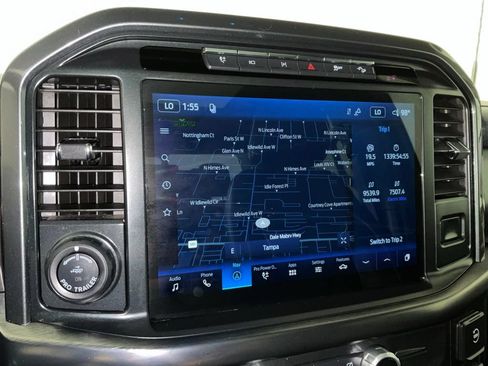 Used 2022 Ford F150 Lariat w/ Equipment Group 502A High AWD/4WD image 23