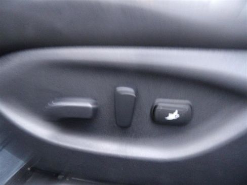 Used 2016 INFINITI Q50 3.0t Premium w/ 3.0T Premium Plus Package image 26