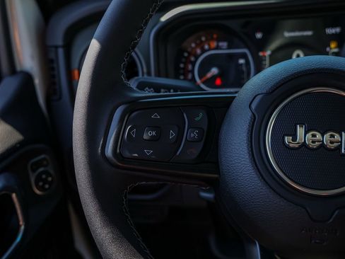 New 2026 Jeep Gladiator Mojave image 25