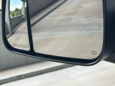 Used 2018 RAM 3500 Tradesman w/ Chrome Appearance Group image 22