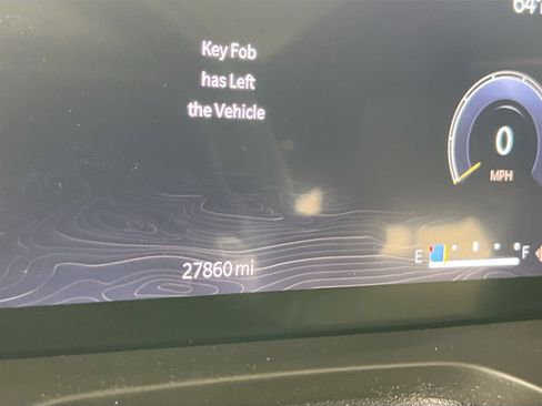 Used 2022 Jeep Grand Cherokee Overland w/ Luxury Tech Group IV image 12