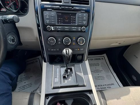 Used 2011 MAZDA CX-9 Touring w/ Moonroof & Bose Audio Pkg FWD image 25