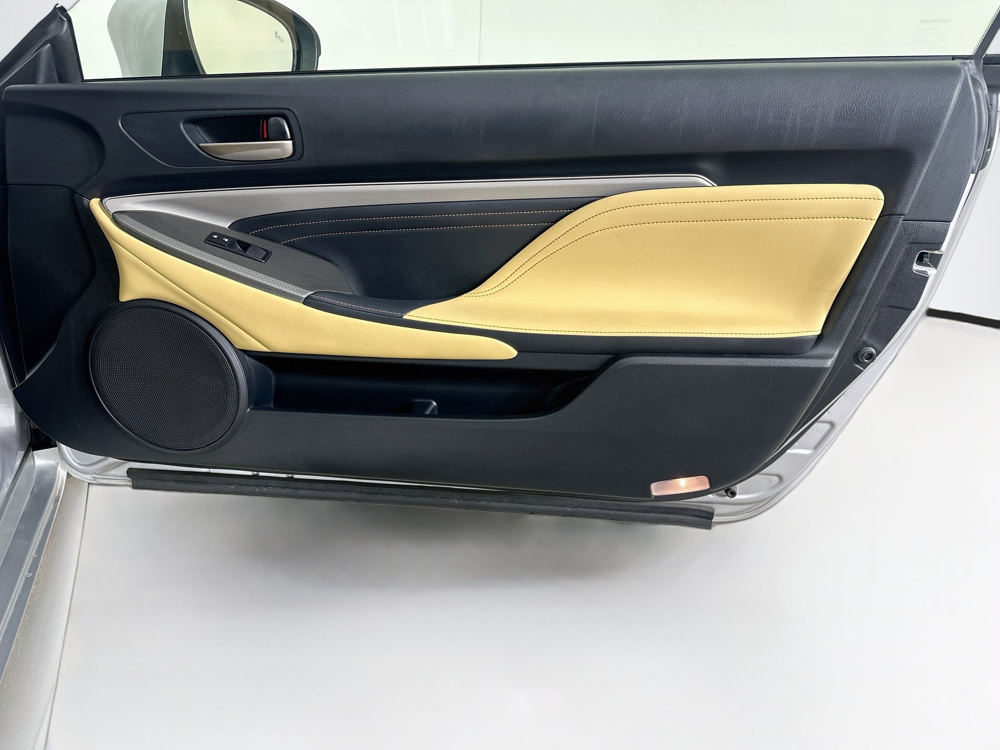 Used 2015 Lexus RC 350 AWD w/ Navigation System Package image 30