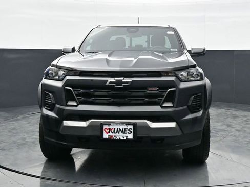Used 2025 Chevrolet Colorado Trail Boss AWD/4WD image 2