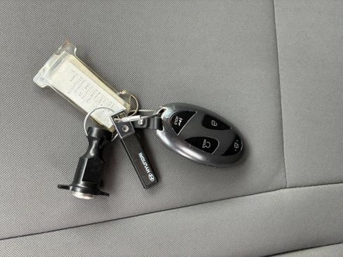 Used 2026 Hyundai Elantra Sport FWD image 17