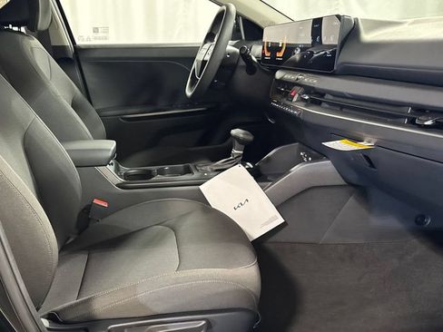 Certified 2026 Kia K4 FWD image 29