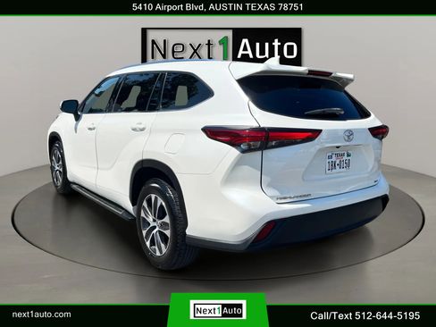Used 2020 Toyota Highlander XLE FWD image 16