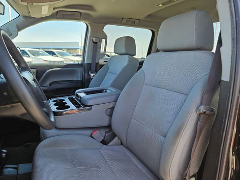 Used 2018 Chevrolet Silverado 1500 Custom w/ Custom Value Package image 13