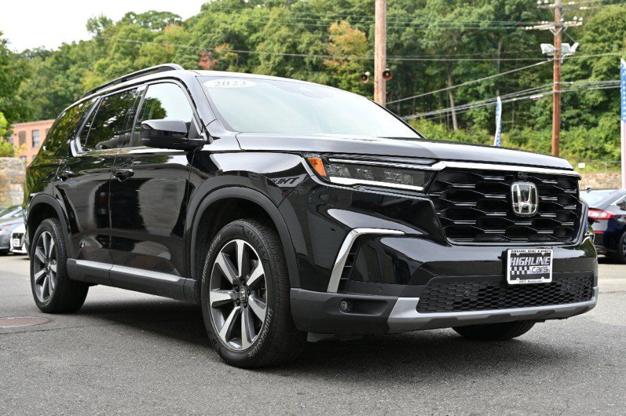 Used 2023 Honda Pilot Elite image 9