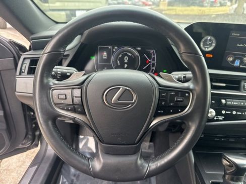 Used 2022 Lexus ES 300h image 16