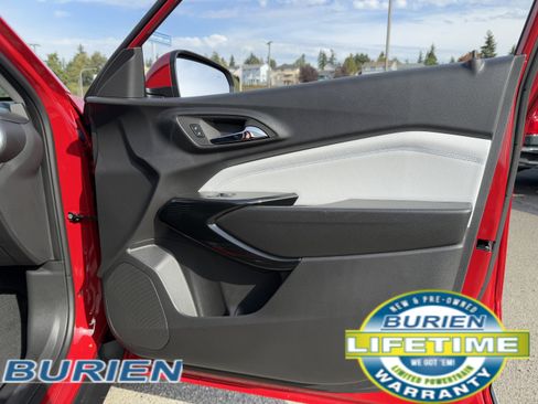 New 2026 Chevrolet Trax LT w/ Driver Confidence Package image 19