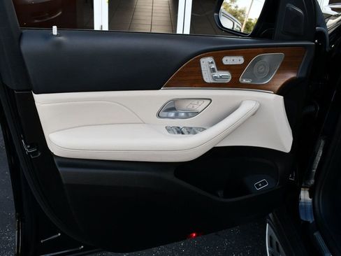 Used 2024 Mercedes-Benz GLE 450 4MATIC image 38