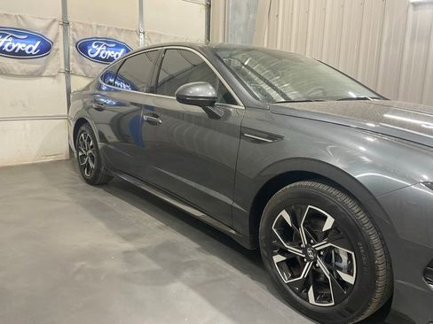 Used 2025 Hyundai Sonata SEL FWD image 4