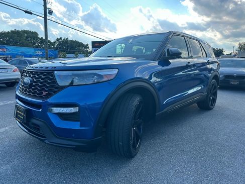 Used 2021 Ford Explorer ST w/ Equipment Group 401A image 7