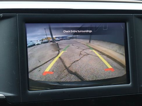 Used 2023 Chrysler Voyager LX FWD image 12