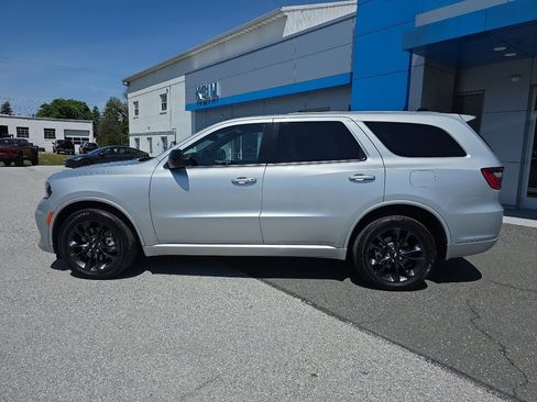 Used 2025 Dodge Durango GT AWD/4WD image 8