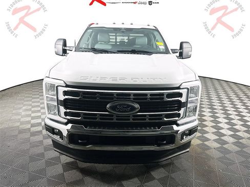 Used 2023 Ford F350 XL w/ XL Chrome Package image 2